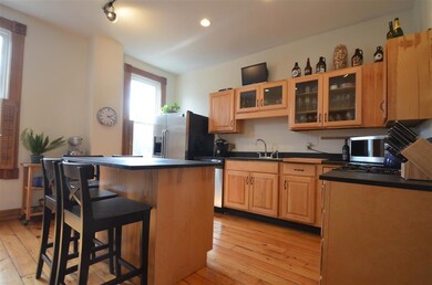 Kitchen / Eating Area