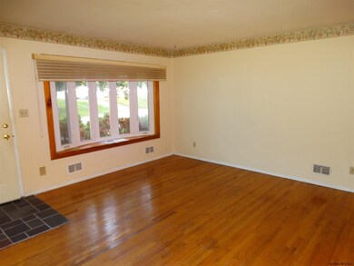 23 Frantone Ln, Albany, NY 12211 - photo 5