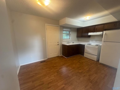 908 Stevens Ct NE unit C, Huntsville, AL 35801 - photo 3