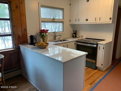 392 Sawkill Rd, Milford, PA 18337 - photo 5