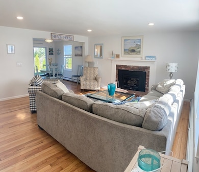 20 Swallow St, Teaticket, MA 02536 - photo 5