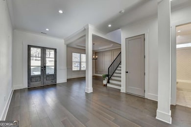 6181 Shoreland Cir, Buford, GA 30518 - photo 4