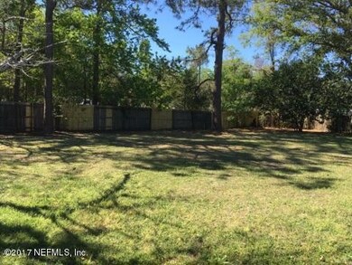 6914 Tampico Rd S, Jacksonville, FL 32244 - photo 3