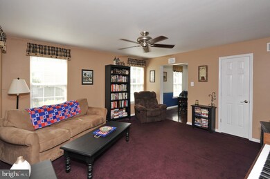116 Carlton Ct, Harleysville, PA 19438 - photo 5