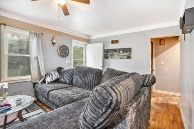 1493 Remus St, Kalamazoo, MI 49004 - photo 3