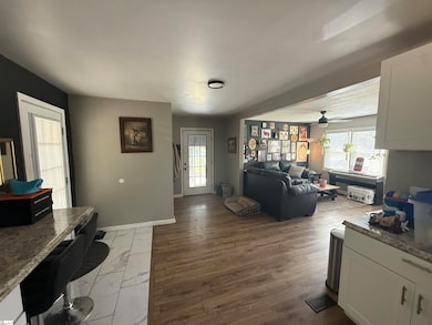 204 Hillside Cir, Iva, SC 29655 - photo 6