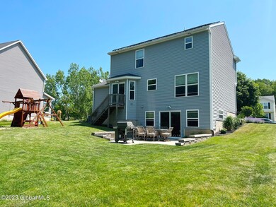 909 Ridgeview Cir, South Schodack, NY 12033 - photo 4