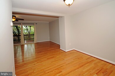 7474 Hickory Log Cir, Columbia, MD 21045 - photo 7