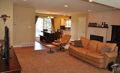 830 S 23rd St, Grand Forks, ND 58201 - photo 3