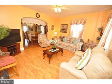516 Itaska St, Bethlehem, PA 18015 - photo 2