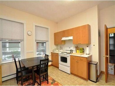 12 Kilsyth Rd unit 1, Brookline, MA 02445 - photo 7