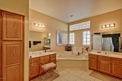 Full Elegant Master Double Person Bath