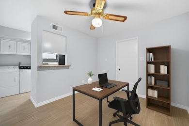 9303 Hammerly Blvd unit 204, Houston, TX 77080 - photo 4