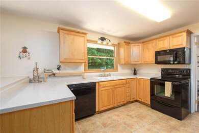 Fully applianced kitchen