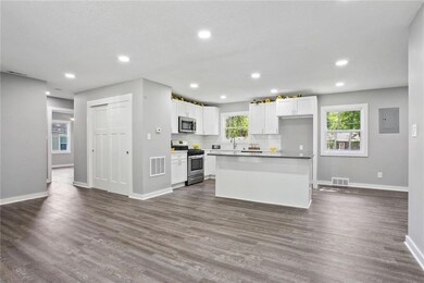 11209 W 68th Terrace, Shawnee, KS 66203 - photo 4