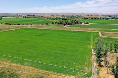 Aerial view of sparsely populated area with mountains