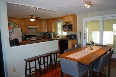 415 Centennial Dr, Morrisville, PA 19067 - photo 7