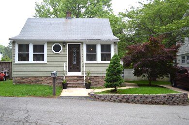 8 Dole St_Exterior 2