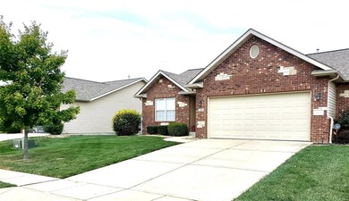 2081 Briarbend Ct, Maryville, IL 62062 - photo 3