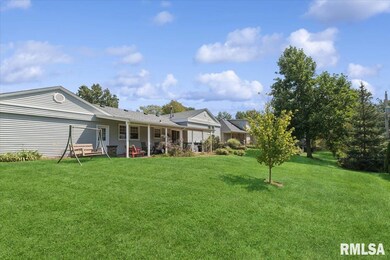 2714 Harmony Dr, Bettendorf, IA 52722 - photo 3