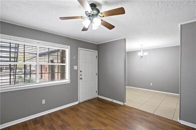 3906 Aspen St unit C, Bryan, TX 77801 - photo 4