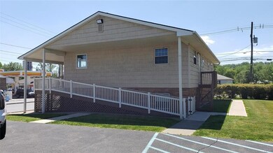 303 Allen St, Bath, PA 18014 - photo 2