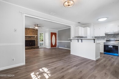 5976 Meadows Dr-01421