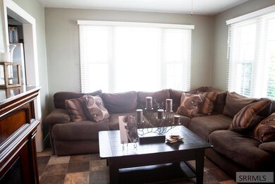 697 W 200 N, Blackfoot, ID 83221 - photo 2