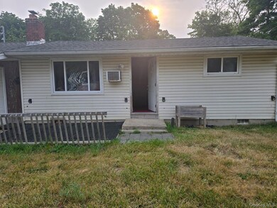 35 Nicoll Ave, Central Islip, NY 11722 - photo 7