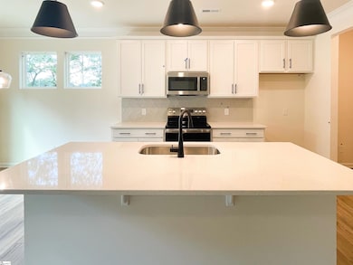 652 Columbus Cir, Simpsonville, SC 29680 - photo 7