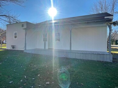 153 N State St, Andrews, IN 46702 - photo 4