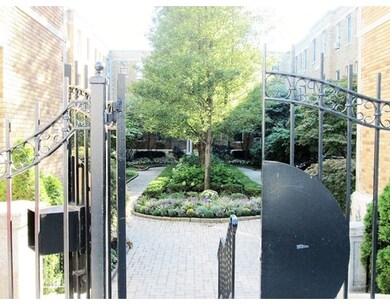 852 Massachusetts Ave unit 6, Cambridge, MA 02139 - photo 2