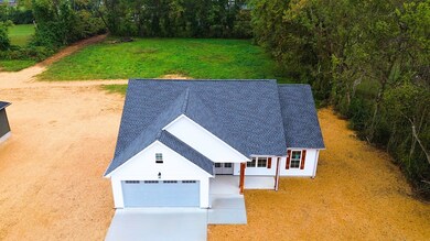 127 Lagoon Dr, McMinnville, TN 37110 - photo 4