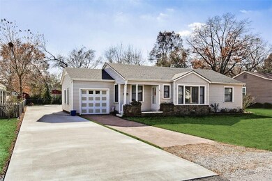 707 NW 6th St, Bentonville, AR 72712 - photo 2