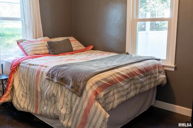 2619 N Howell St, Davenport, IA 52804 - photo 7