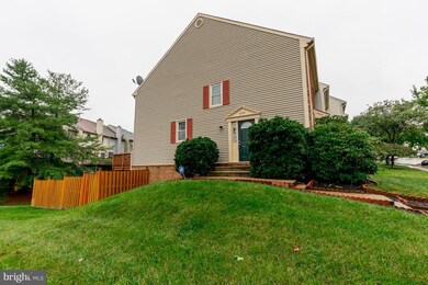 13951 Lightburn Ln, Centreville, VA 20121 - photo 2