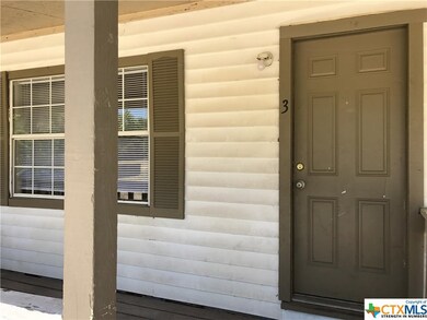 201 S Mitchell St unit 3, San Marcos, TX 78666 - photo 2