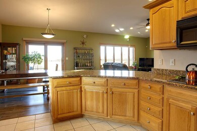 3527 Pheasant Dr, Cedar Falls, IA 50613 - photo 3