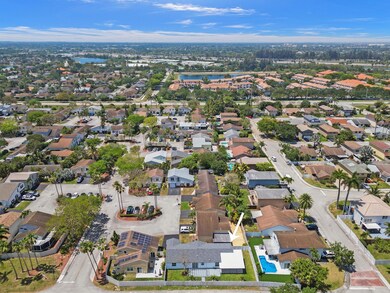 14611 N Beckley Square, Davie, FL 33325 - photo 5