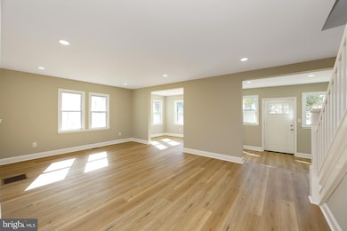 169 W Jefferson St, Paulsboro, NJ 08066 - photo 3