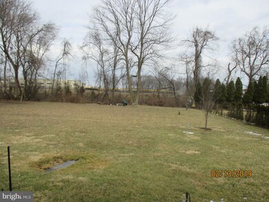 unlisted-address, Brookhaven, PA 19015 - photo 7