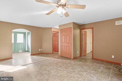 4995 Wright Rd, Fayetteville, PA 17222 - photo 2