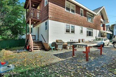 04-2327 16th St - 4
