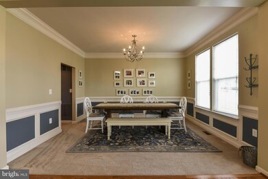 16464 Chattanooga Ln, Woodbridge, VA 22191 - photo 5