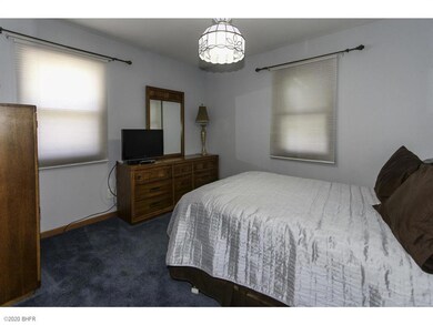 3941 E 26th St, Des Moines, IA 50317 - photo 7