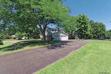 124 Horstman Dr, Schenectady, NY 12302 - photo 4