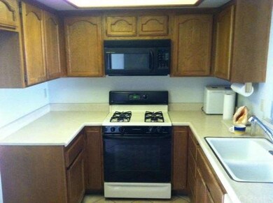 9827 Cedar St unit I, Bellflower, CA 90706 - photo 4