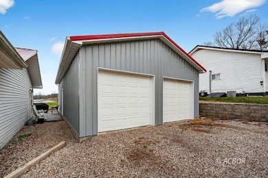 501 North, McArthur, OH 45651 - photo 4