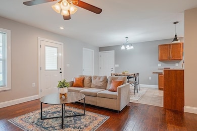 262 Randell Dr, Madisonville, KY 42431 - photo 2