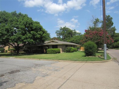 530 Dean Dr, Denison, TX 75020 - photo 3